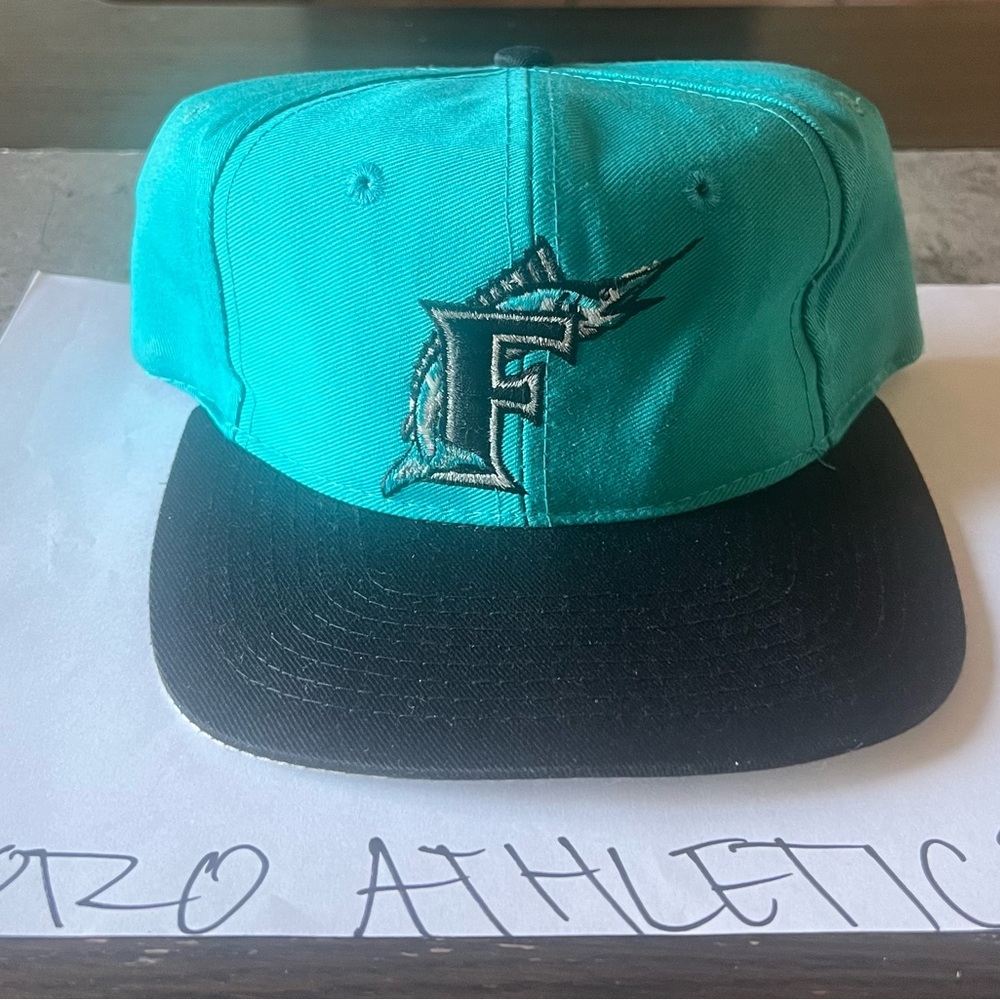 Vintage MLB Genuine Merchandise Florida Marlins SnapBack Hat
